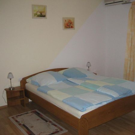 Villa „Drei Palmen“ Sveti Filip i Jakov Bagian luar foto