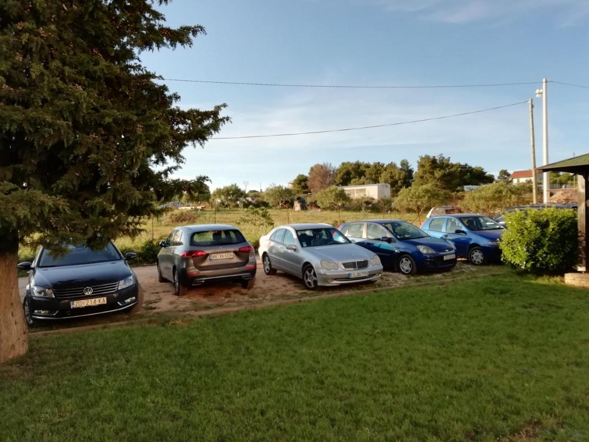 Villa „Drei Palmen“ Sveti Filip i Jakov Bagian luar foto