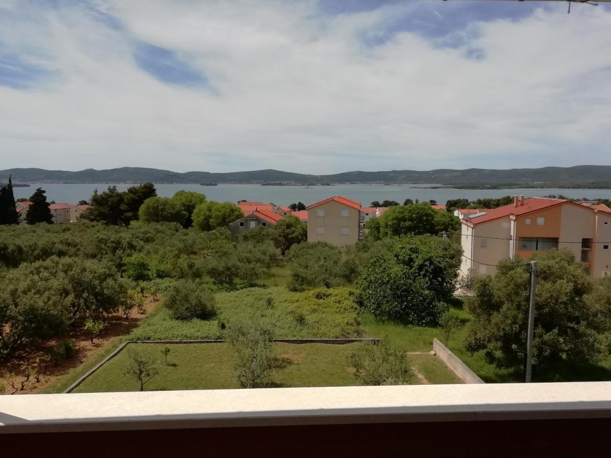 Villa „Drei Palmen“ Sveti Filip i Jakov Bagian luar foto